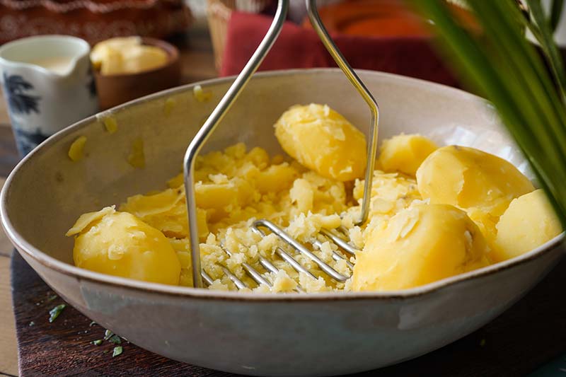 kartoffeln-stampfen-escondidinho Kartoffeln stampfen - Escondidinho